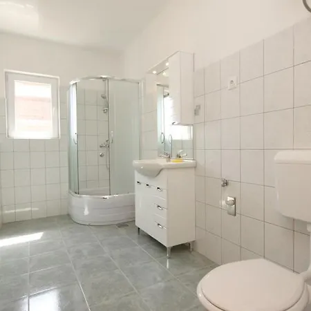 8257b Ugljan